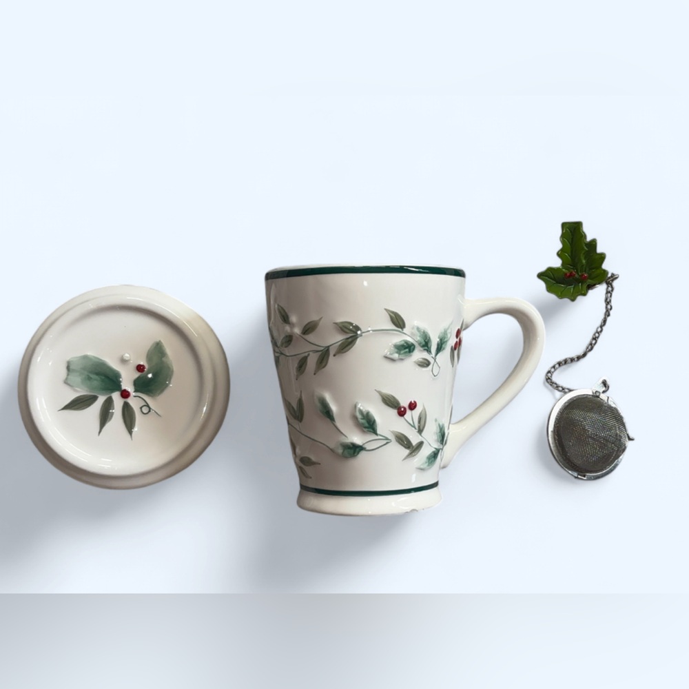 2008 3-PIECE PFALTZGRAFF WINTERBERRY TEA SET